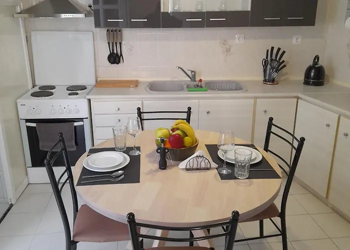 Orion - Allparos Apartment